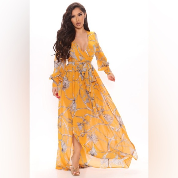 Fashion Nova Maxi Dress, size medium. - Picture 2 of 12